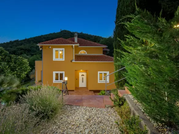 5-bedroom Villa In Veprinac, Croatia (200 M²)