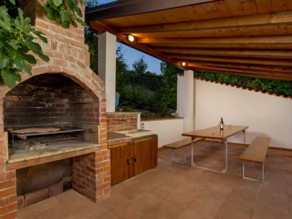 5-bedroom Villa In Veprinac, Croatia (200 M²)