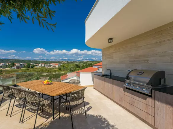 3-bedroom Villa In Ljubač, Croatia (316 M²)