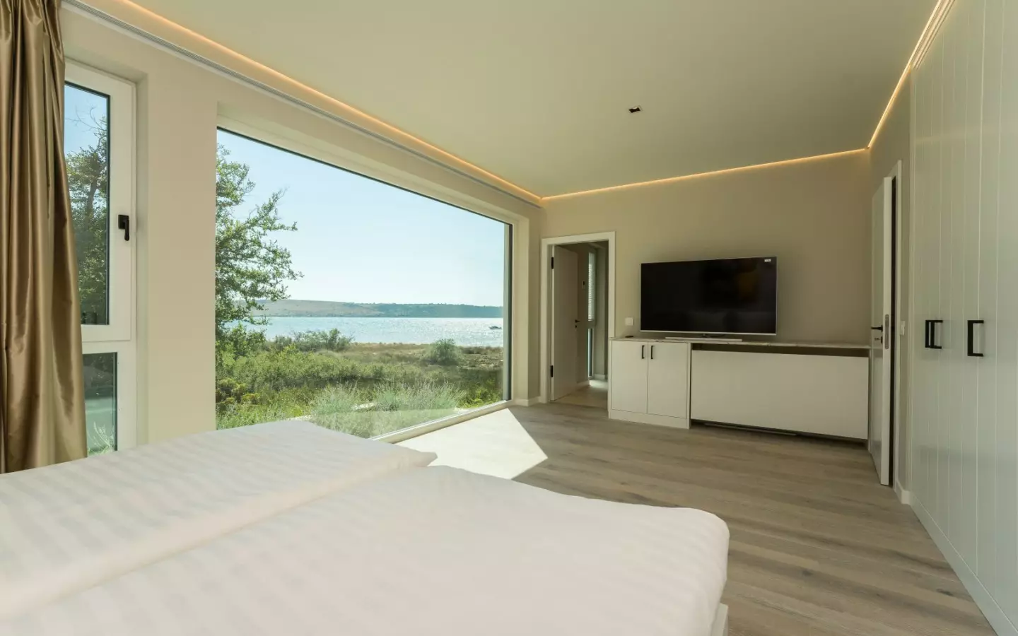 3-bedroom Villa In Ljubač, Croatia (316 M²)