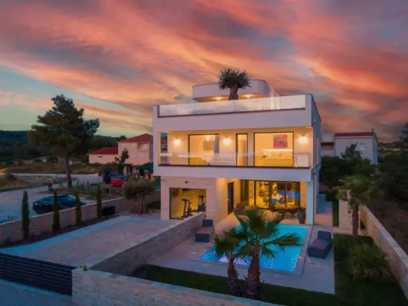 3-bedroom Villa In Ljubač, Croatia (330 M²)