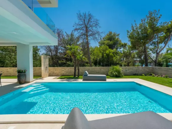 3-bedroom Villa In Ljubač, Croatia (330 M²)