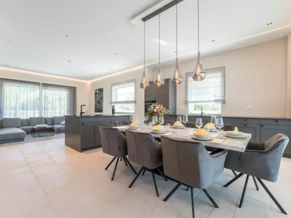 3-bedroom Villa In Ljubač, Croatia (330 M²)