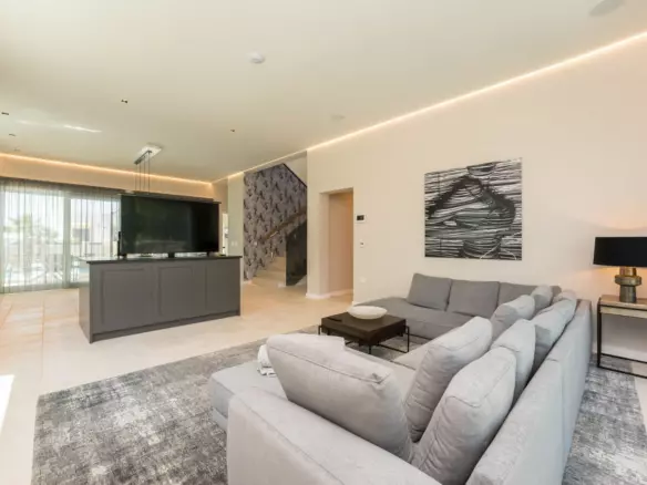 3-bedroom Villa In Ljubač, Croatia (330 M²)