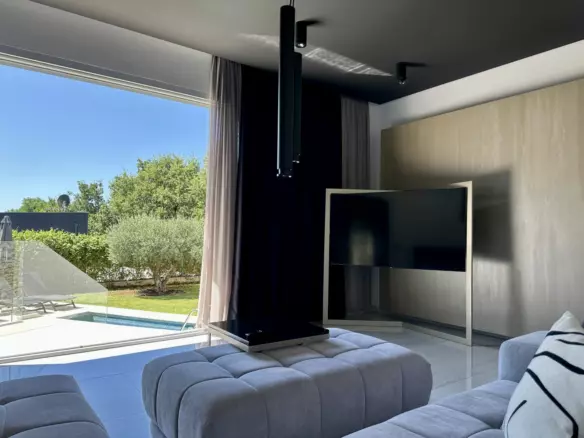 3-bedroom Villa In Umag, Croatia (200 M²)