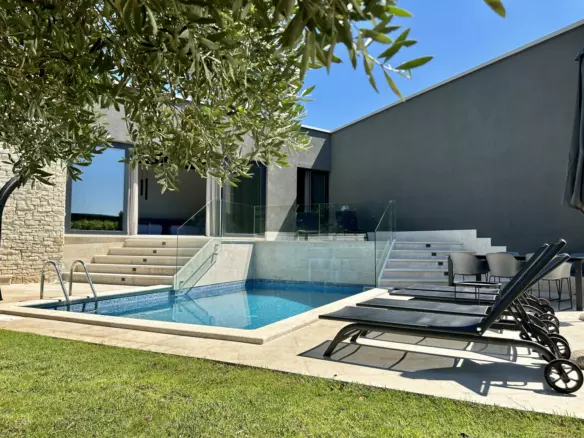 3-bedroom Villa In Umag, Croatia (200 M²)