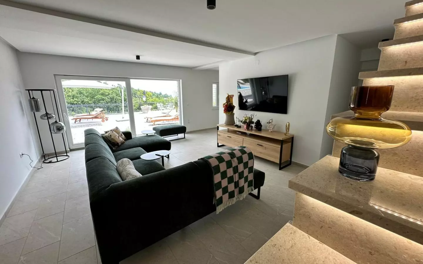 4-bedroom Villa In Poljane, Croatia (328 M²)