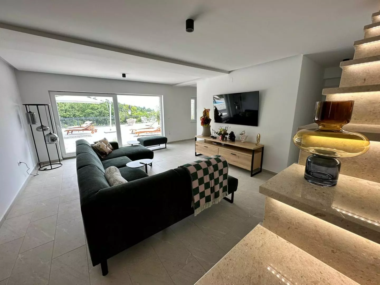 4-bedroom Villa In Poljane, Croatia (328 M²)