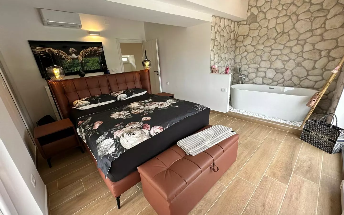 4-bedroom Villa In Poljane, Croatia (328 M²)