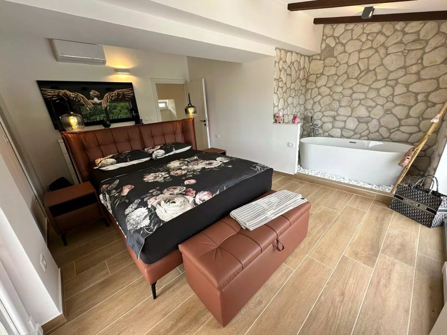 4-bedroom Villa In Poljane, Croatia (328 M²)