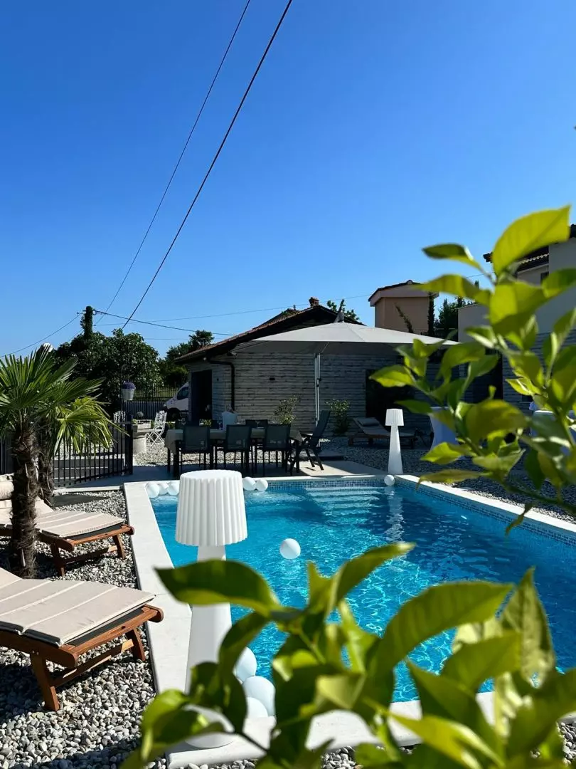 4-bedroom Villa In Poljane, Croatia (328 M²)