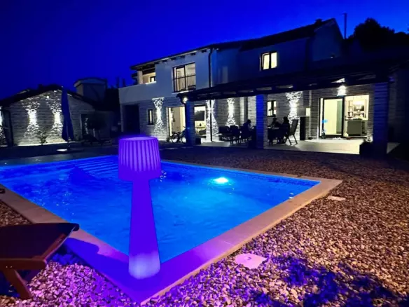 4-bedroom Villa In Poljane, Croatia (328 M²)