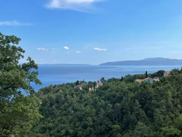Land In Ičići, Croatia (650 M²)