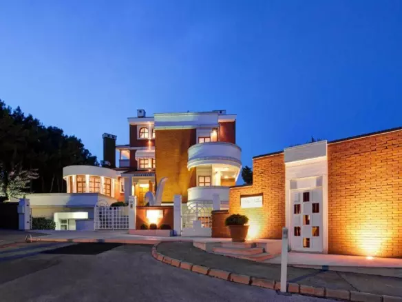 10-bedroom Villa In Stoja, Croatia (1.300 M²)