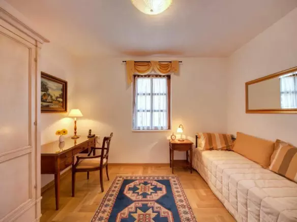 10-bedroom Villa In Stoja, Croatia (1.300 M²)
