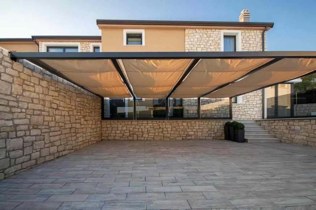 4-bedroom Villa In Nova Vas, Croatia (14.642 M²)