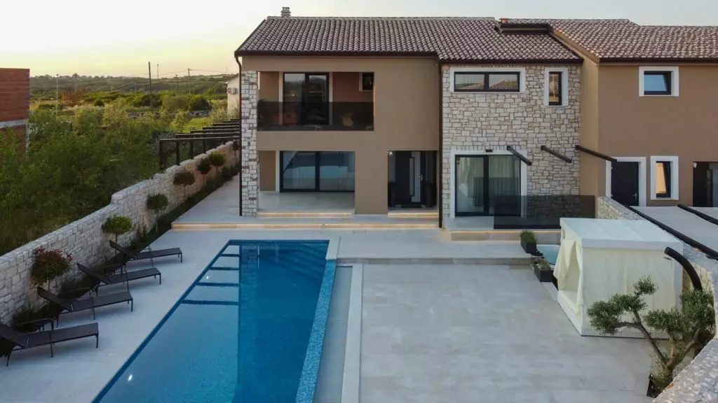 4-bedroom Villa In Nova Vas, Croatia (1.787 M²)