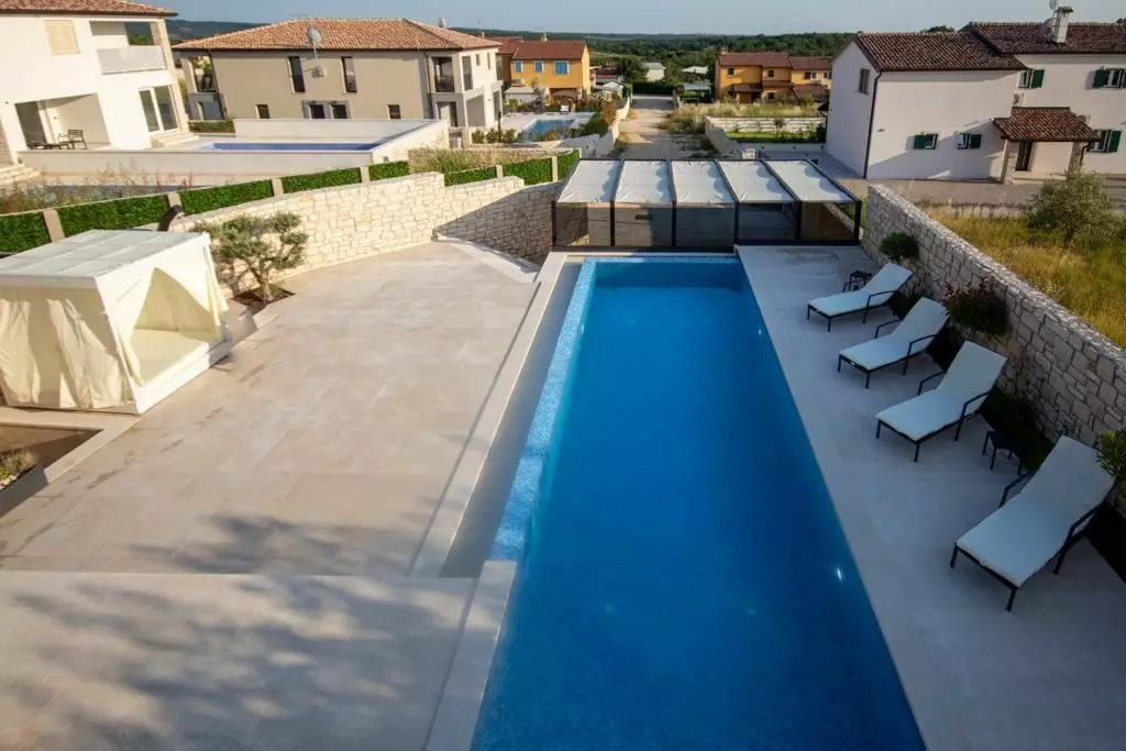 4-bedroom Villa In Nova Vas, Croatia (1.787 M²)