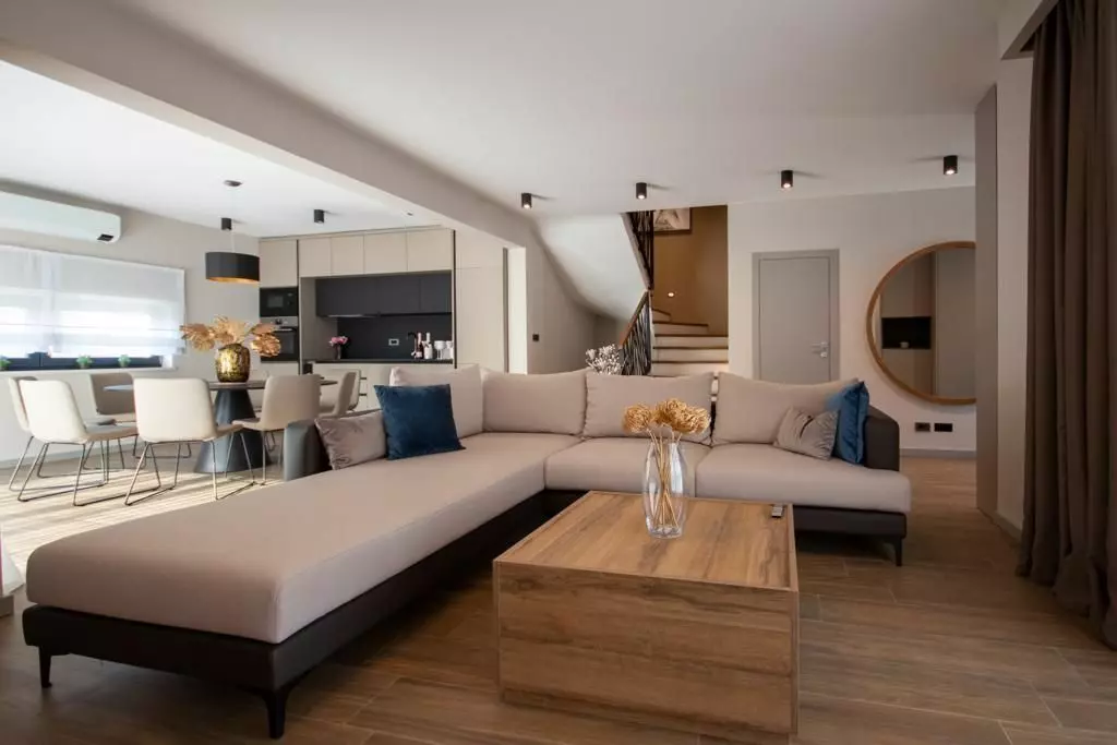 4-bedroom Villa In Nova Vas, Croatia (1.787 M²)
