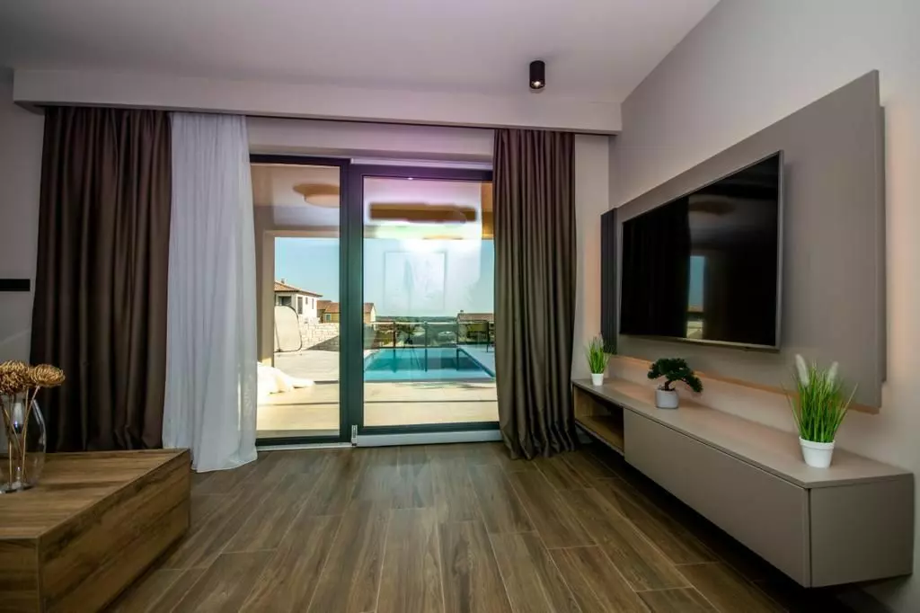 4-bedroom Villa In Nova Vas, Croatia (1.787 M²)