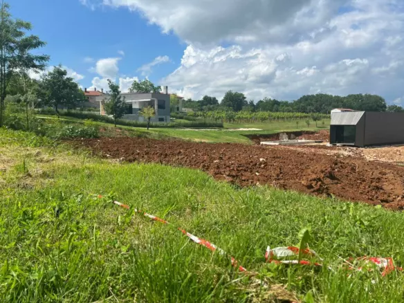Land In Labin, Croatia (900 M²)