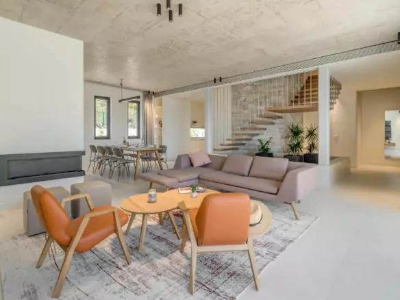 4-bedroom Villa In Primošten, Croatia (300 M²)
