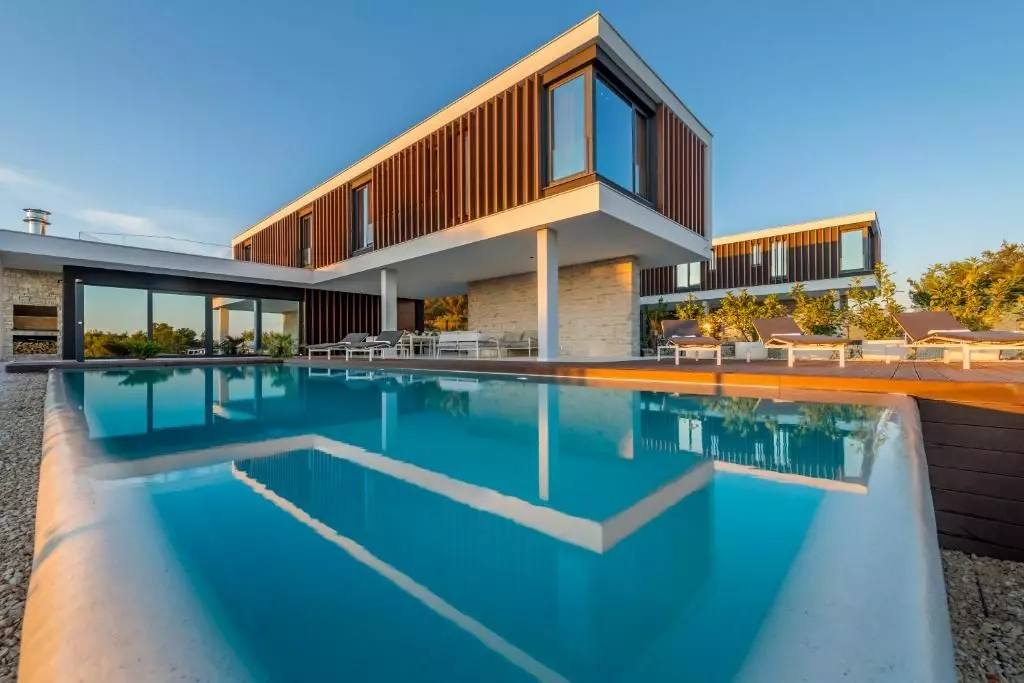 4-bedroom Villa In Primošten, Croatia (300 M²)