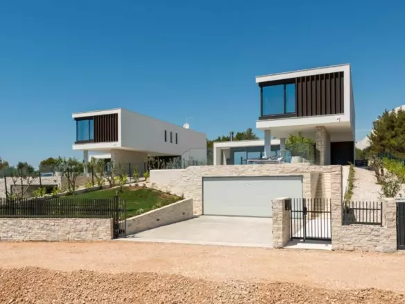 4-bedroom Villa In Primošten, Croatia (300 M²)