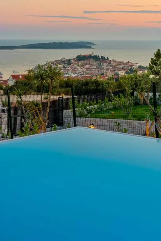 4-bedroom Villa In Primošten, Croatia (300 M²)
