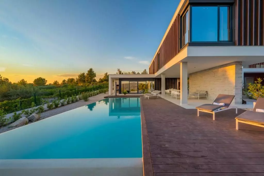 4-bedroom Villa In Primošten, Croatia (300 M²)