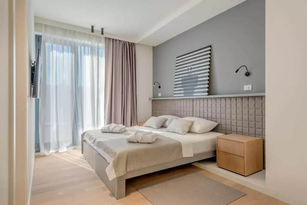 4-bedroom Villa In Primošten, Croatia (300 M²)