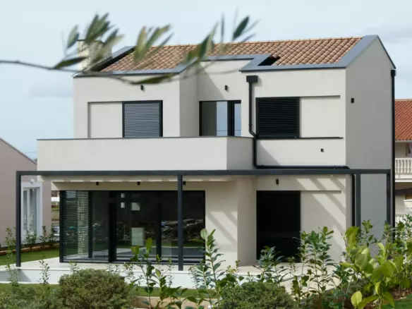 4-bedroom Villa In Krnica, Croatia (21.185 M²)
