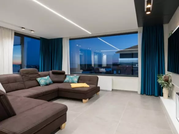 4-bedroom Villa In Medulin, Croatia (420 M²)