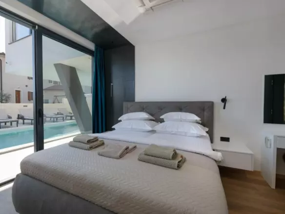 4-bedroom Villa In Medulin, Croatia (420 M²)