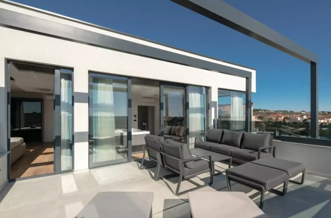 4-bedroom Villa In Medulin, Croatia (420 M²)