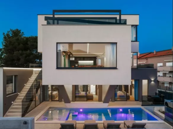 4-bedroom Villa In Medulin, Croatia (420 M²)