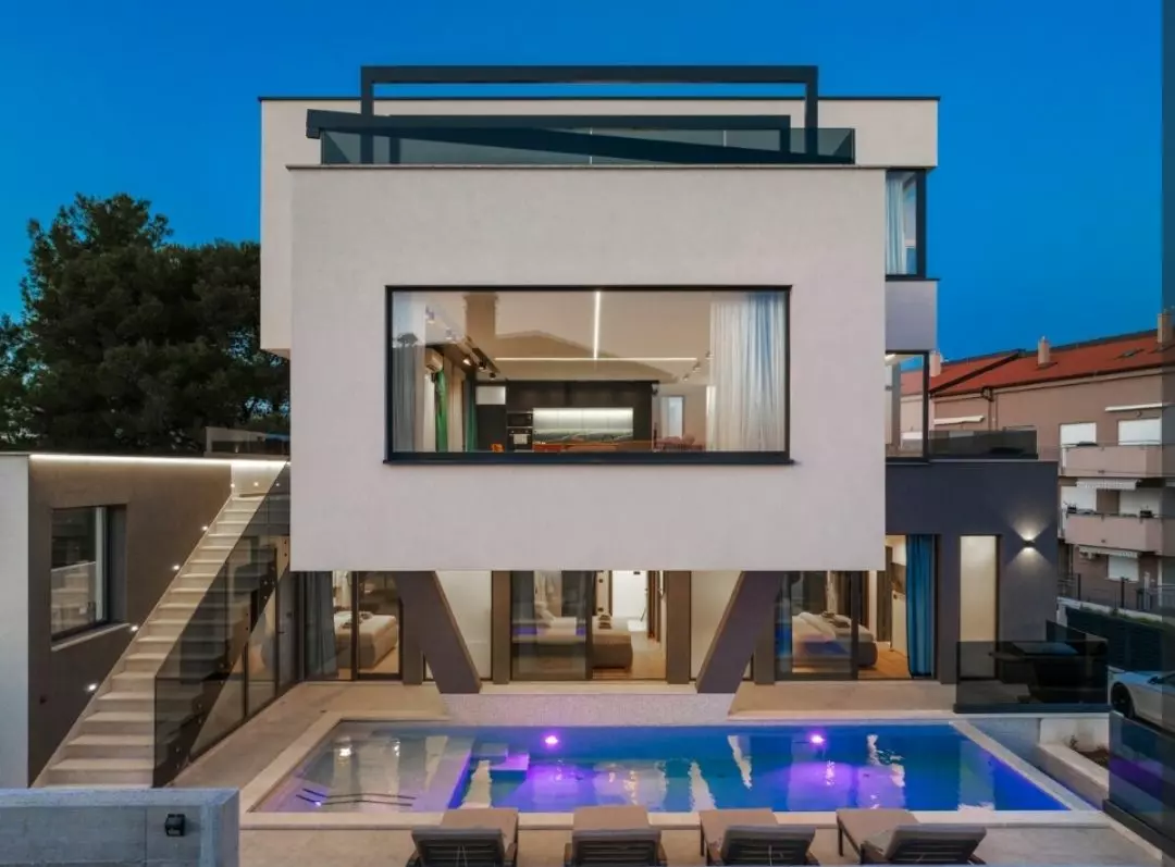 4-bedroom Villa In Medulin, Croatia (420 M²)
