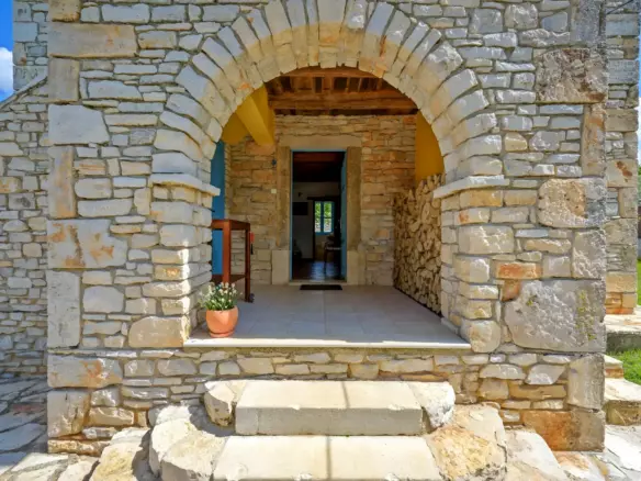 3-bedroom Detached House In Sveti Lovreč, Croatia (120 M²)