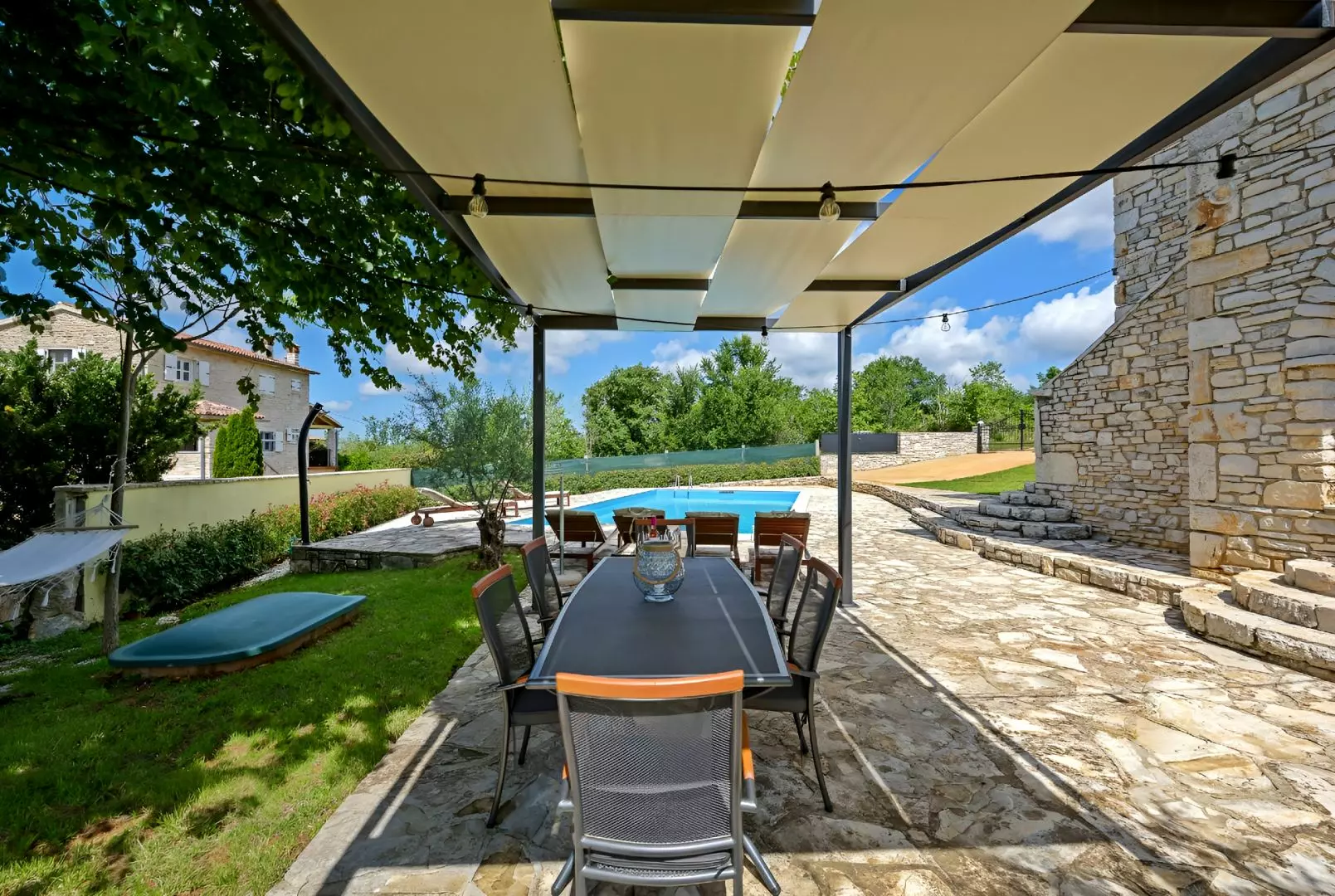 3-bedroom Detached House In Sveti Lovreč, Croatia (120 M²)