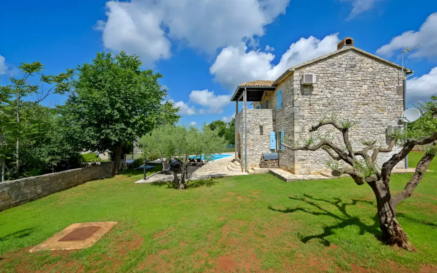 3-bedroom Detached House In Sveti Lovreč, Croatia (120 M²)