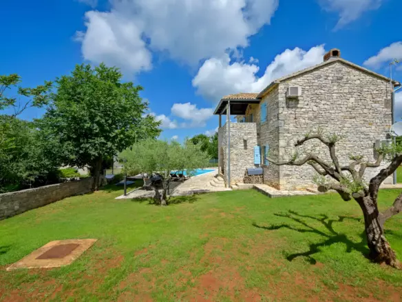 3-bedroom Detached House In Sveti Lovreč, Croatia (120 M²)