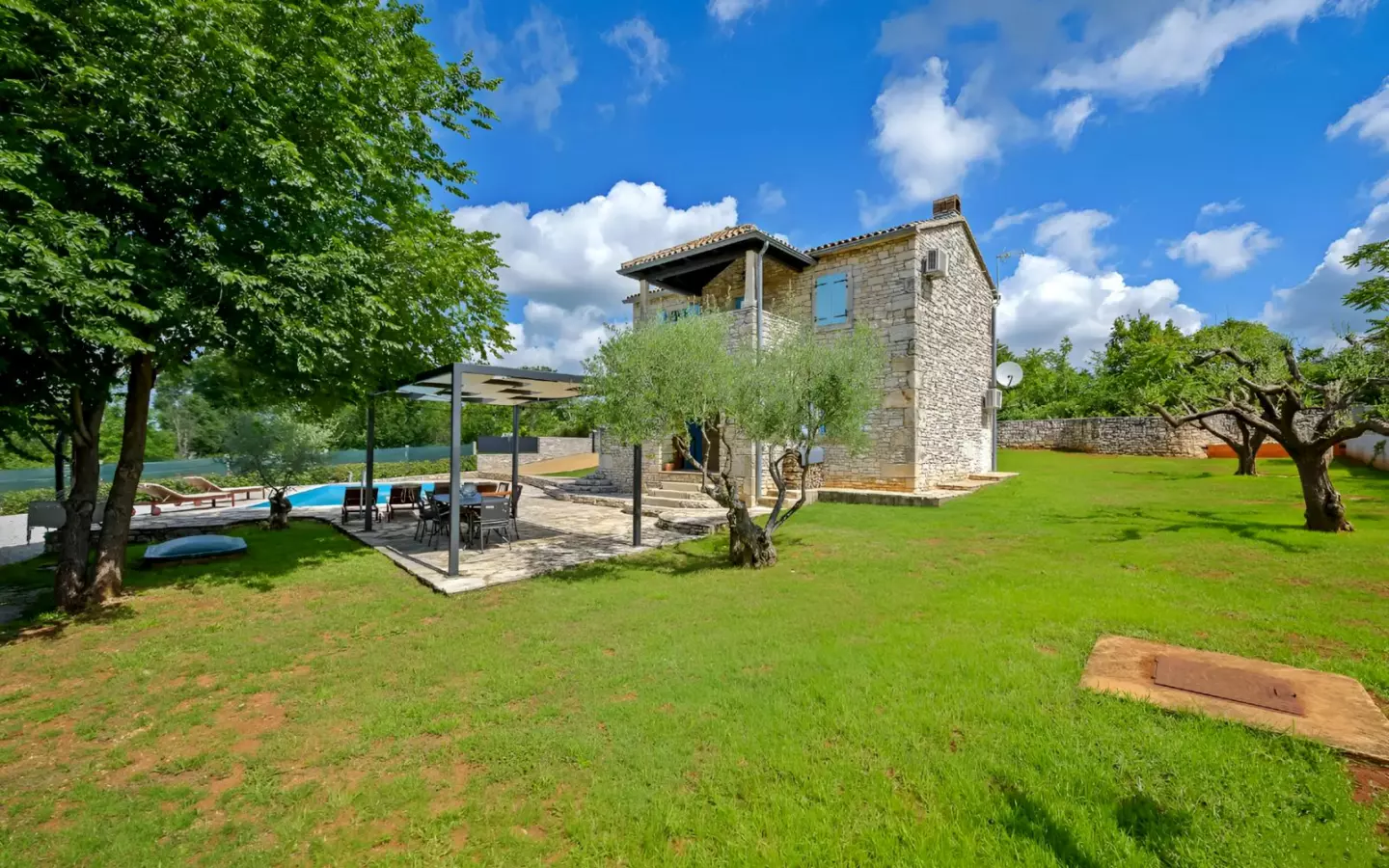 3-bedroom Detached House In Sveti Lovreč, Croatia (120 M²)