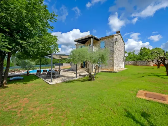 3-bedroom Detached House In Sveti Lovreč, Croatia (120 M²)