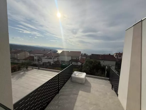 3-bedroom Villa In Pobri, Croatia (172 M²)