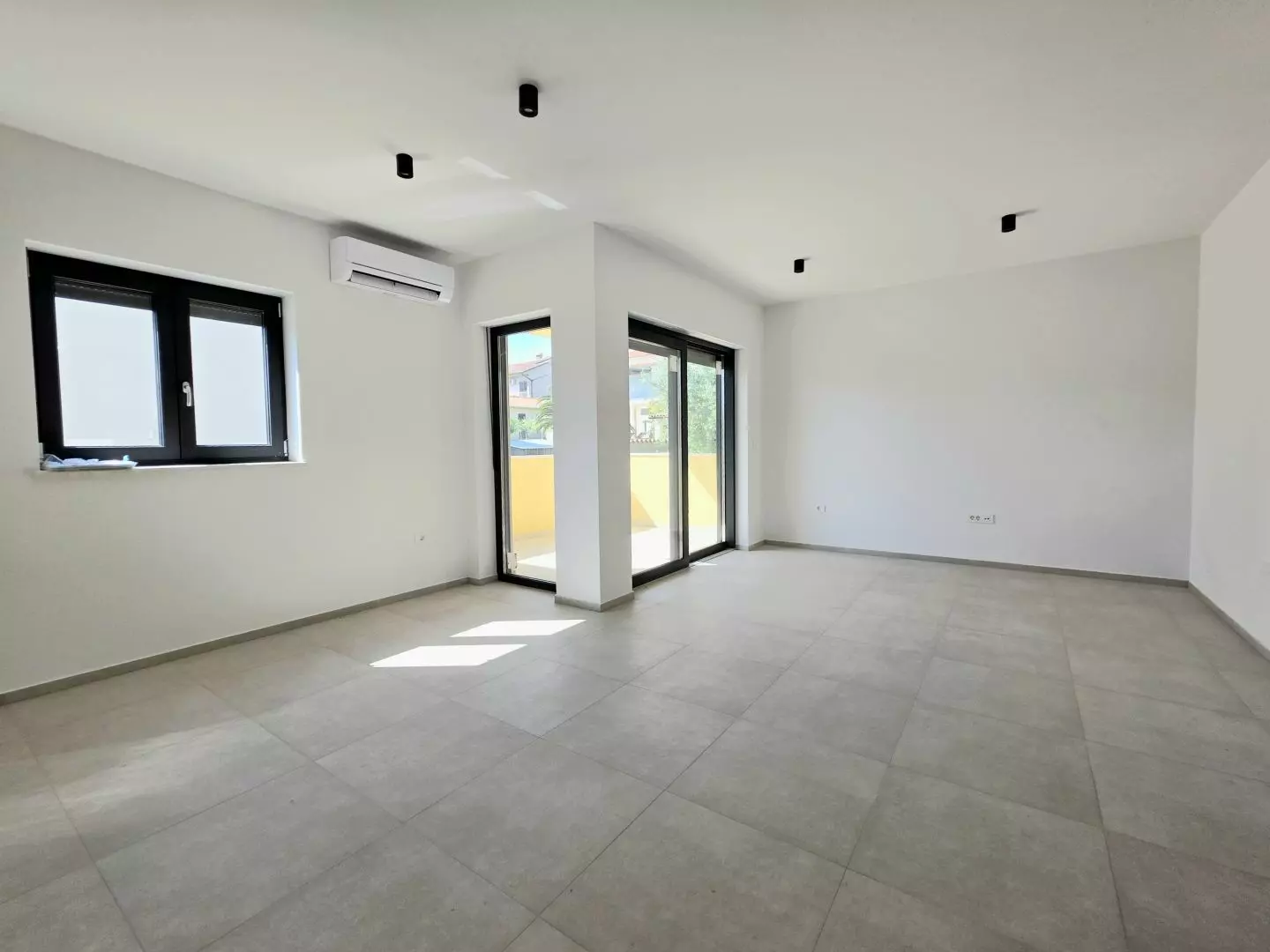 2-bedroom Apartment In Štinjan, Croatia (7.139 M²)