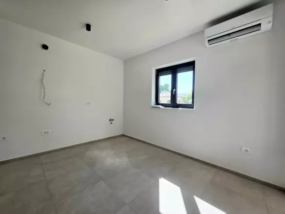 2-bedroom Apartment In Štinjan, Croatia (7.139 M²)
