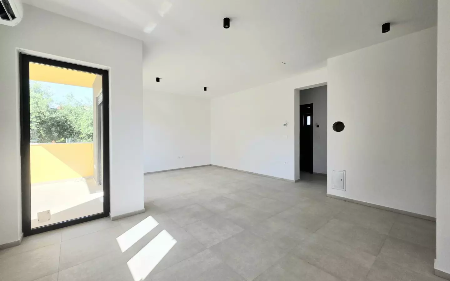2-bedroom Apartment In Štinjan, Croatia (7.139 M²)