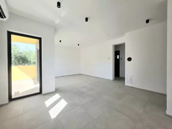 2-bedroom Apartment In Štinjan, Croatia (7.139 M²)