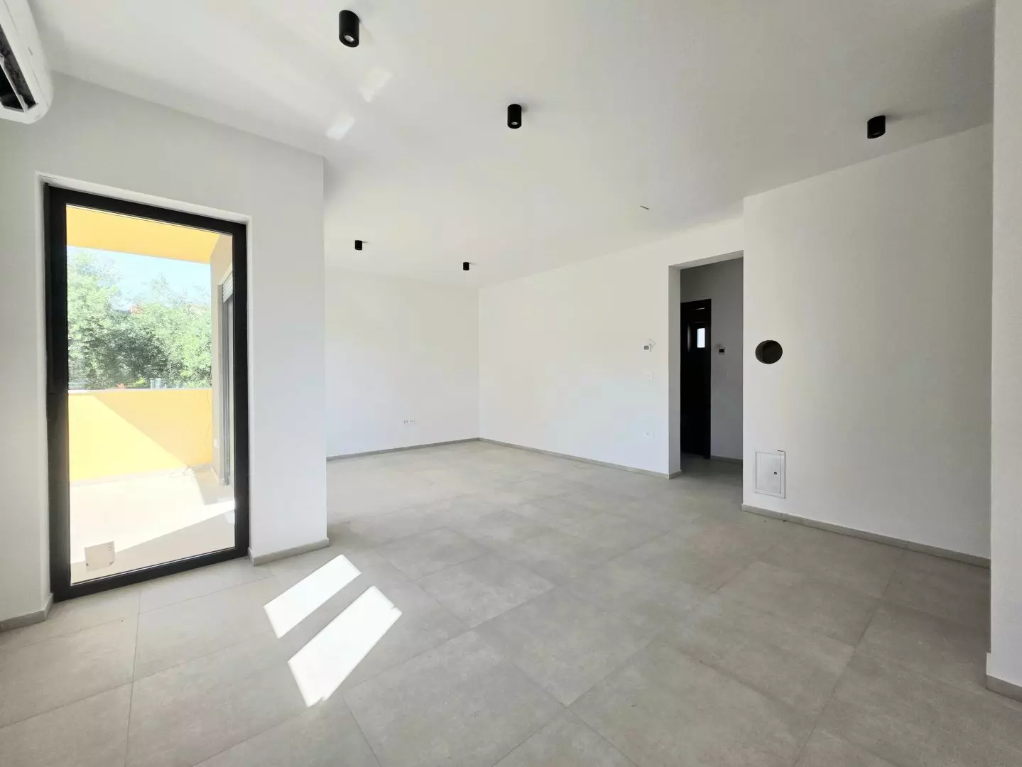 2-bedroom Apartment In Štinjan, Croatia (7.139 M²)