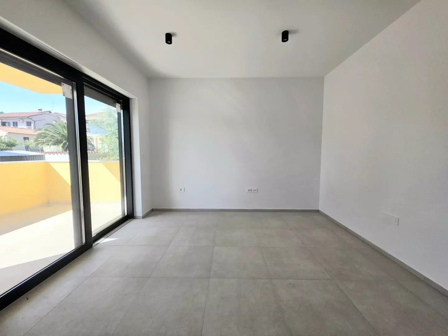2-bedroom Apartment In Štinjan, Croatia (7.139 M²)